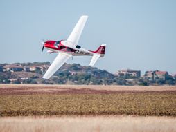 Sportski avion Ciruss SR22