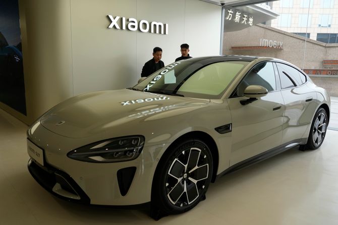 Kineska kompanija Xiaomi danas predstavlja svoj prvi električni automobil SU7