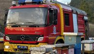 Ogroman požar u radionici porodične kuće u Kragujevcu: Vatra progutala garažu, automobile i mehaničarski alat