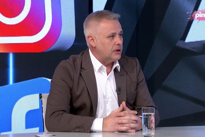 Hit tvit  Danka Ilić Igor Jurić