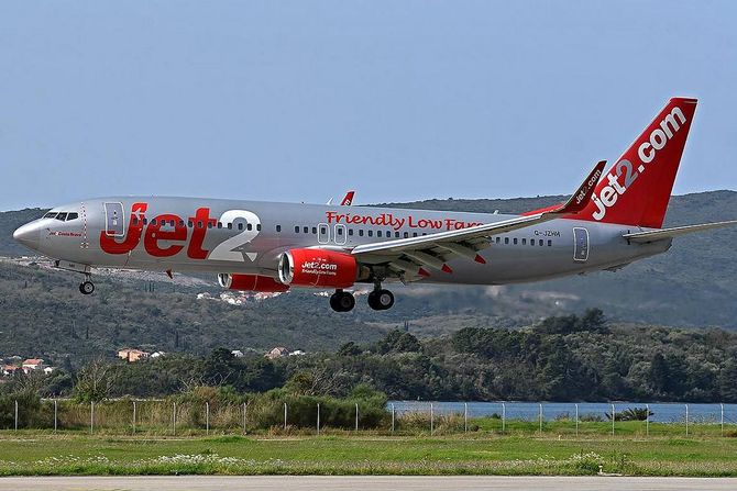 Jet2.com docek u Tivtu