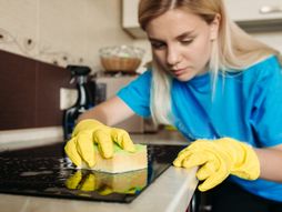 Čišćenje šporeta, zaštitne rukavice