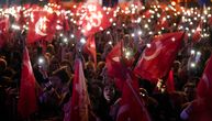 Užas na proslavi izborne pobede u Turskoj: Na ljude se srušio balkon, član opozicije umro u bolnici
