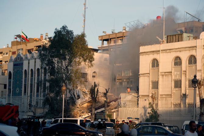 Damask, Sirija, u napadu uništen konzulat Irana