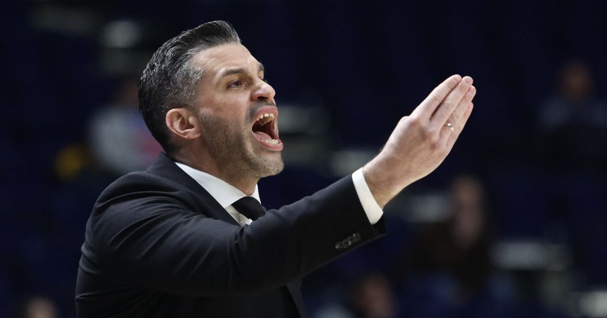 Dusan Alimpijević Remained Without Euroleague and a Big Trophy, the French "Humiliated" the Black-Whites and Secured the Elite