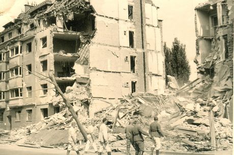 Bombardovanje Beograda 6 april, 27 mart