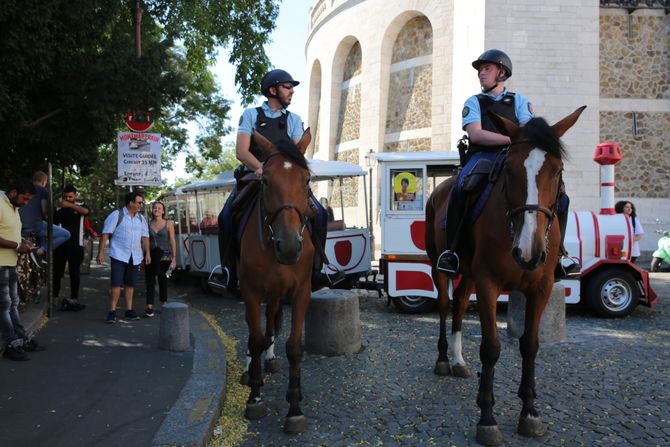 Francuska policija, Policajci u Francuskoj Parrizu Francuska policija, Policajci u Francuskoj Parrizu