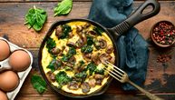 Omlet sa spanaćem i pečurkama za energetski početak dana: Uživajte u svakom zalogaju ukusnog doručka