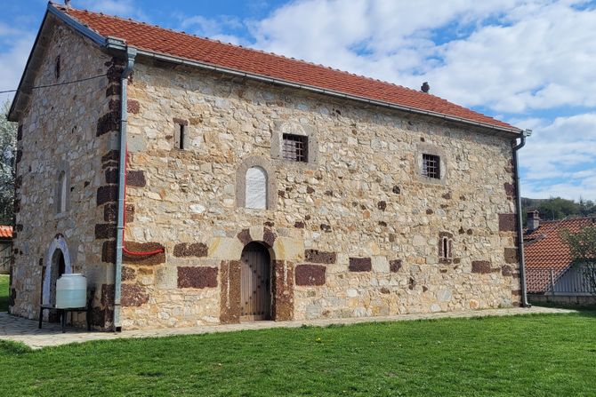 Crkva Uspenje Presvete Bogorodice u Bostanu Bostane