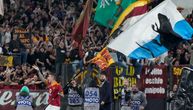 Skandal fudbalera Rome: Pobedu u derbiju slavio sa zastavom na kojoj su "Lacijali" predstavljeni kao pacovi