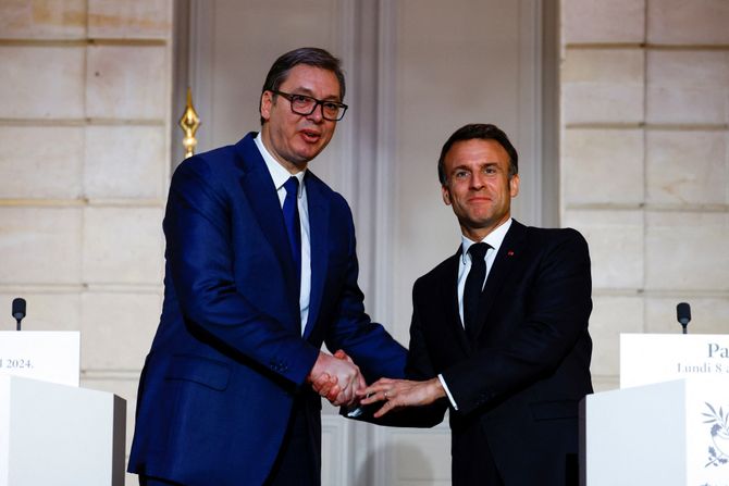 Pariz Aleksandar Vučić i Emanuel Makron