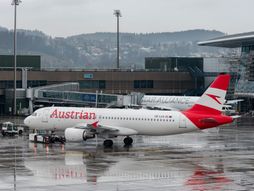 Airlines Airbus A320-214