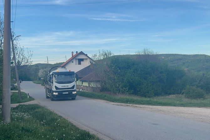 Cisterna kod kuće osumnjičenog, selo Zlot