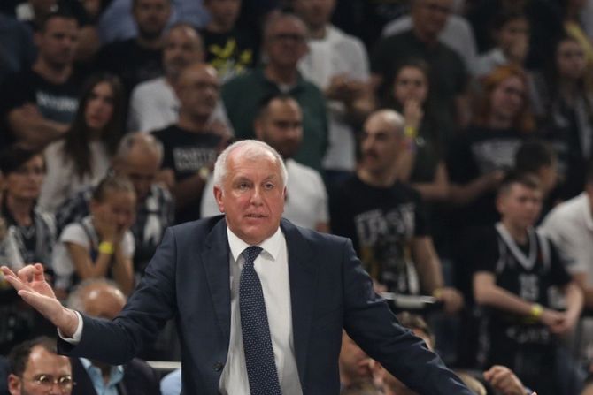 KK Partizan - KK Valensija Željko Obradović KK Partizan - KK Valensija Željko Obradović