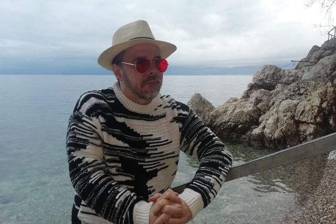 Bojan Tomović Bojan Tomović