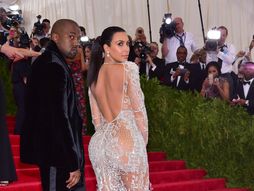 Kim Kardašijan i Kanje Vest Kavali haljina