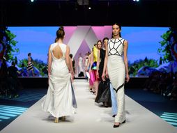 Angelinine haljine na