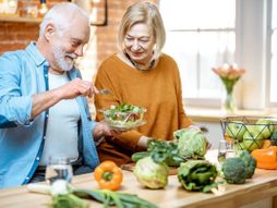 Stariji par, zdrava ishrana