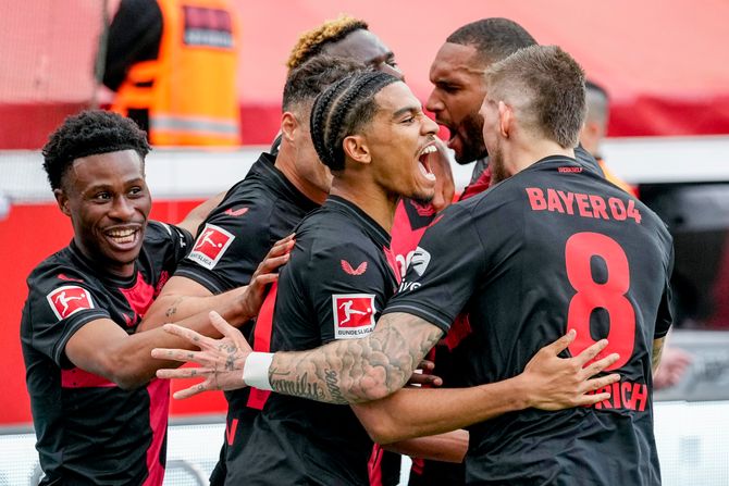 FK Bajer Leverkuzen FK Bajer Leverkuzen