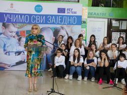 UNICEF, Učimo svi zajedno