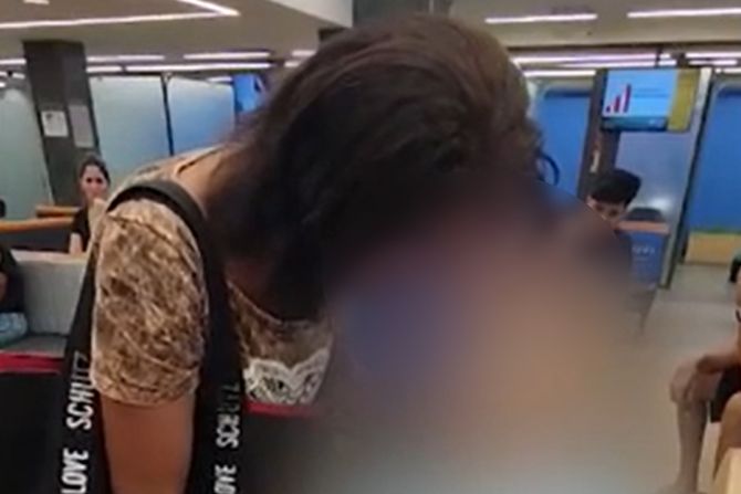 Žena sa pokojnikom u banci Žena sa pokojnikom u banci