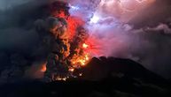 Zastrašujući snimci erupcije vulkana u Indoneziji: Oblaci dima i pepela na nebu, zatvoren aerodrom