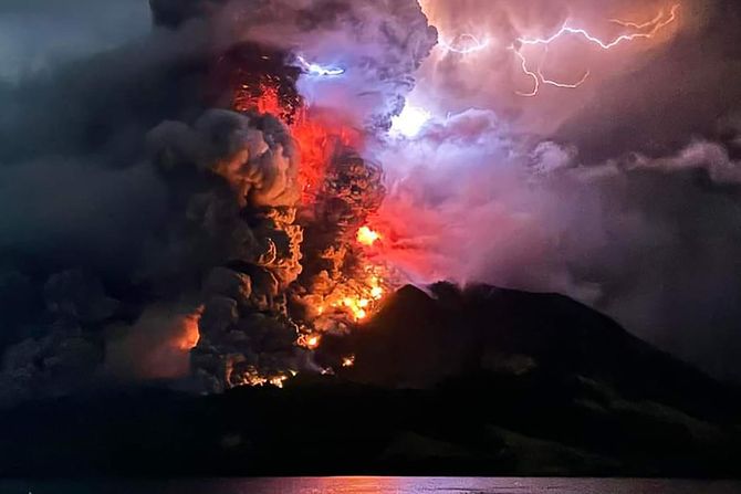 Indonezija vulkan erupcija