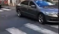 Snimak bahatosti kakvu još niste videli: Parkirao se nasred raskrsnice na Zvezdari, pa otišao