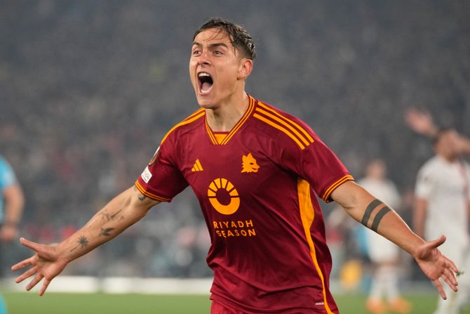 Paulo Dibala - FK Roma Paulo Dibala - FK Roma