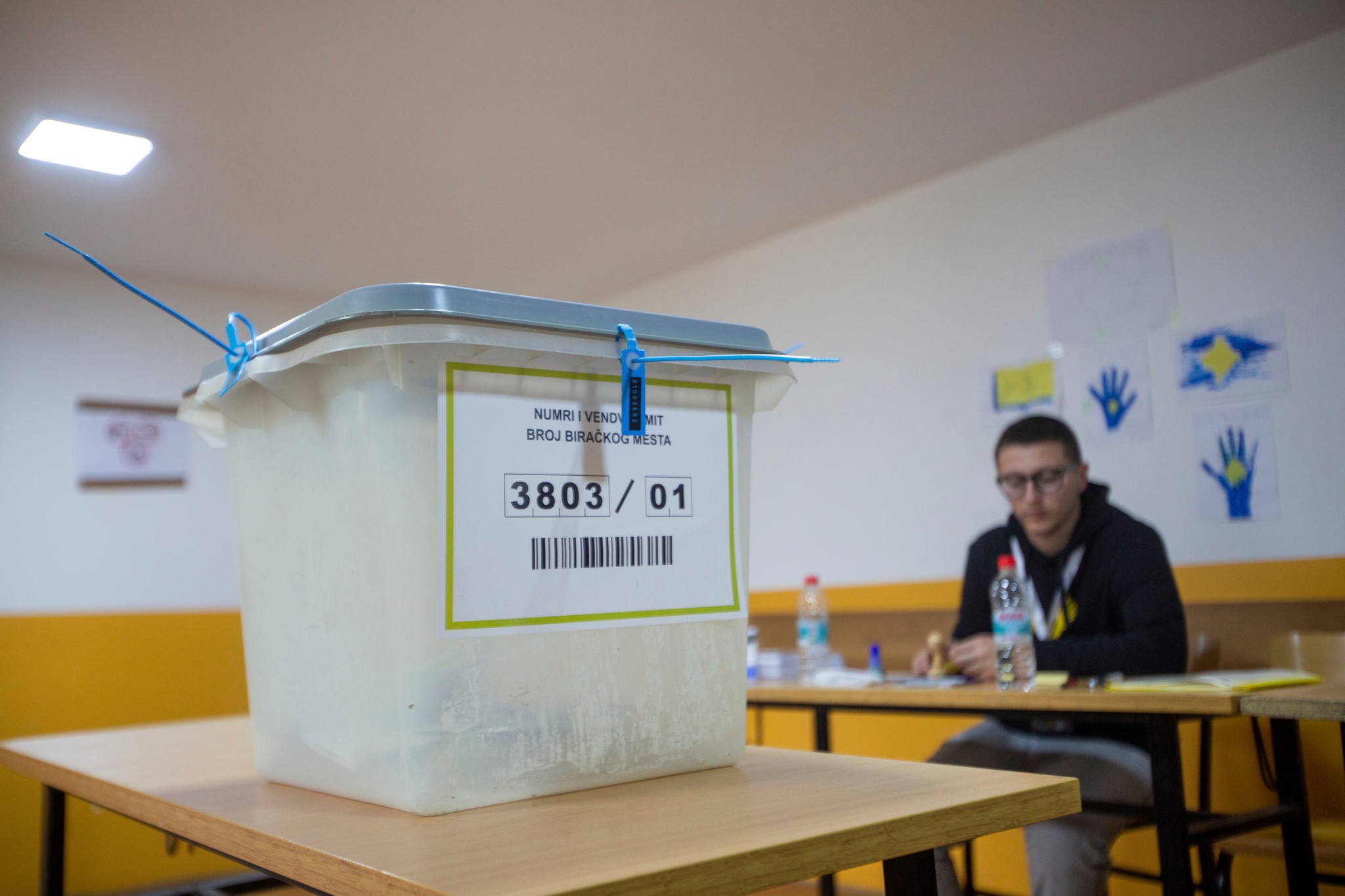 "Nadamo se boljitku": Velika izlaznost na vanrednim parlamentarnim izborima u Zvečanu
