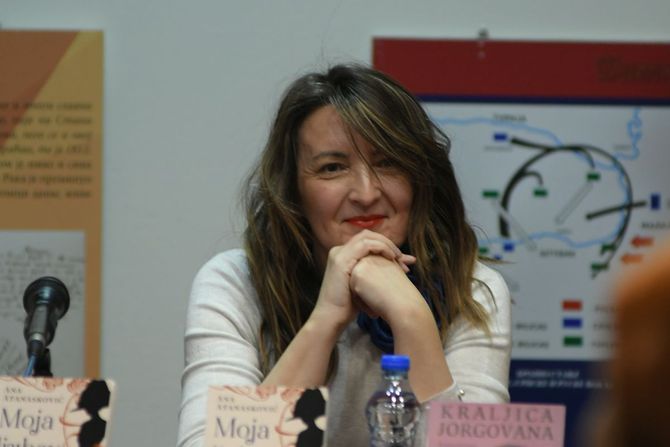 Ana Atanasković, književnica Ana Atanasković, književnica