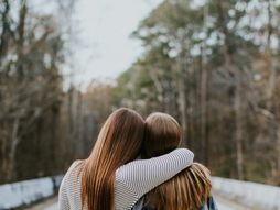 drugarice, sestre, horoskop, astrologija