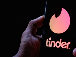 Tinder, telefon, aplikacija