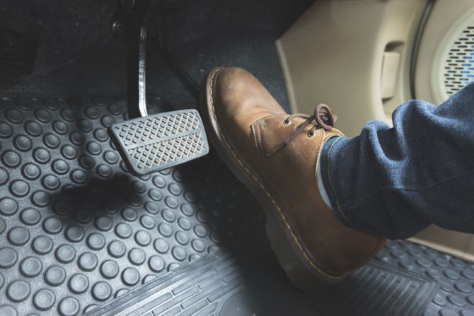 Papučica za gas, gas, automobil, gas do poda Papučica za gas, gas, automobil, gas do poda