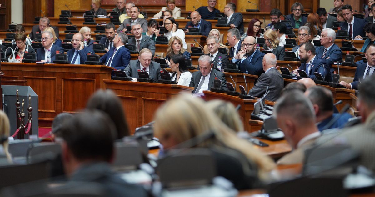 Poslanici glasaju o izmenama i dopunama Zakona o lokalnim izborima