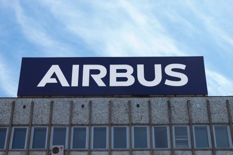 Airbus zgrada natpis