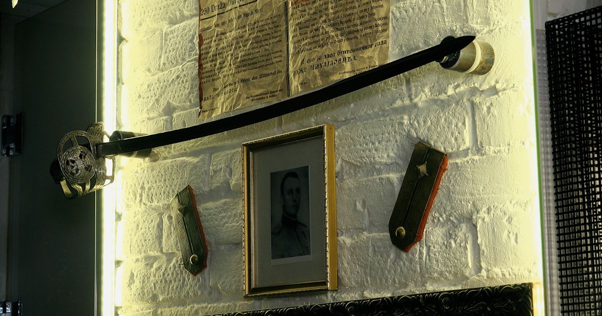 Gradimir Markovic Piramida koja čuva sećanje na herojstvo: Kapetan Gradimir Branković ...