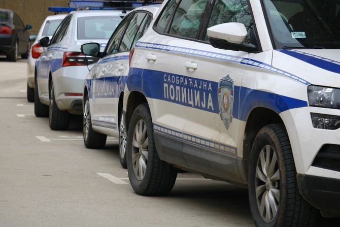 Policija