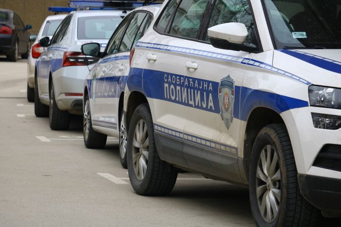 Policija Policija
