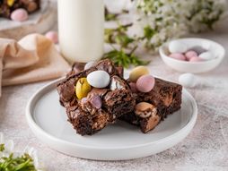 čokoladni kolač, uskršnji kolač, kolač, čokoladna jaja