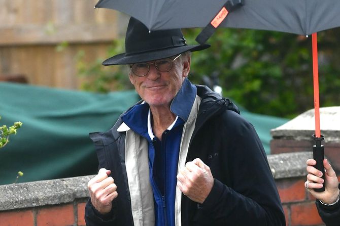 Pierce Brosnan, Pirs Brosnan Pierce Brosnan, Pirs Brosnan