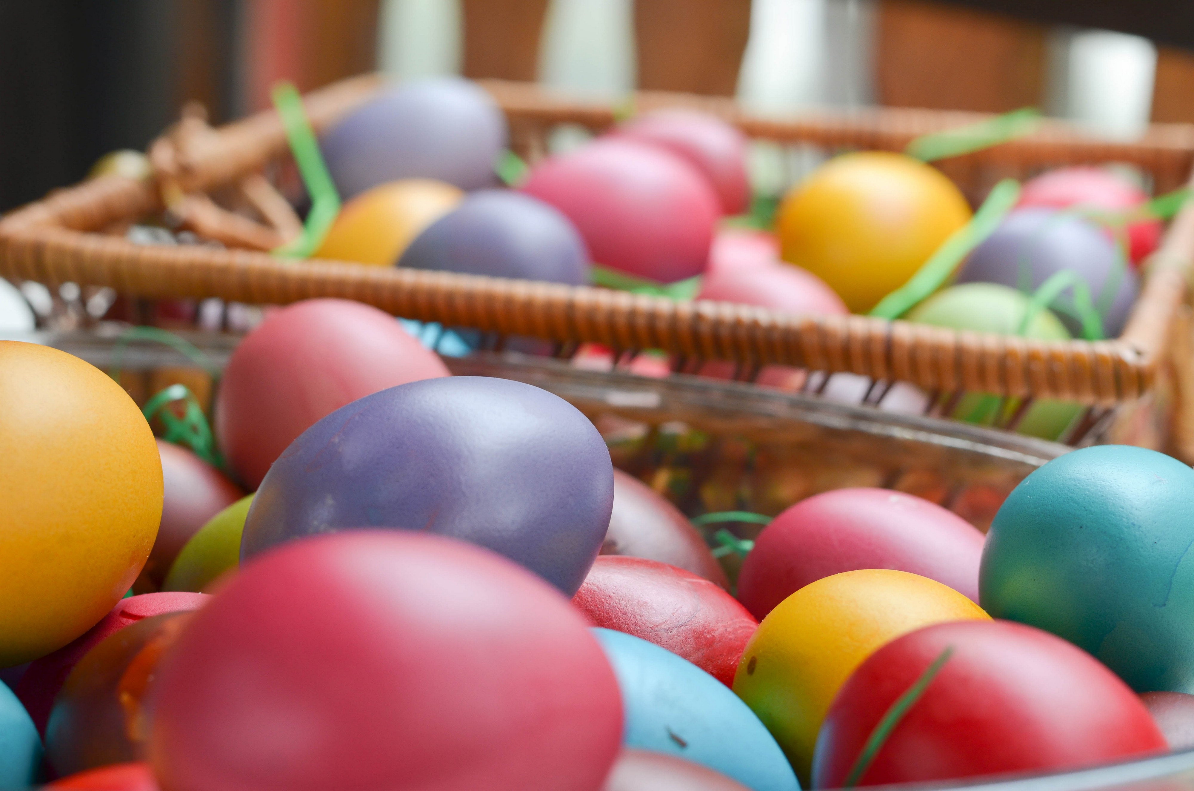 Sveštenik upozorava: Ove 3 boje za uskršnja jaja ne prate duh praznika