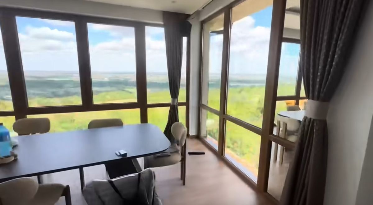 Starleta pokazala 24 godina starijeg muža biznismena: Varao ju je sa drugaricom, sada drži blizance u rukama