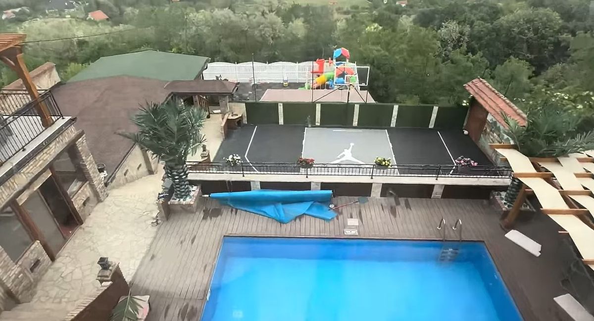 Starleta pokazala 24 godina starijeg muža biznismena: Varao ju je sa drugaricom, sada drži blizance u rukama