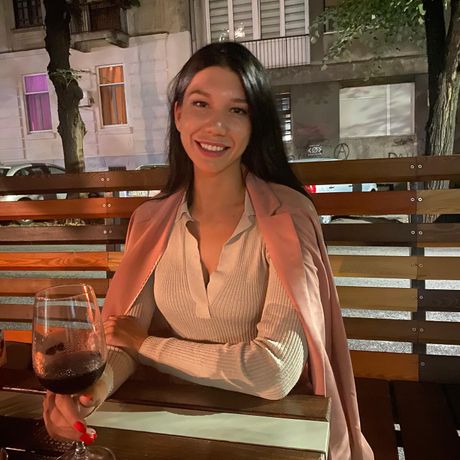 Dina Živojinović, unuka Bate Ž.