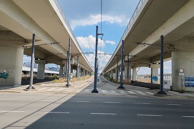 Ulaz za Tramvaje na Most na Adi