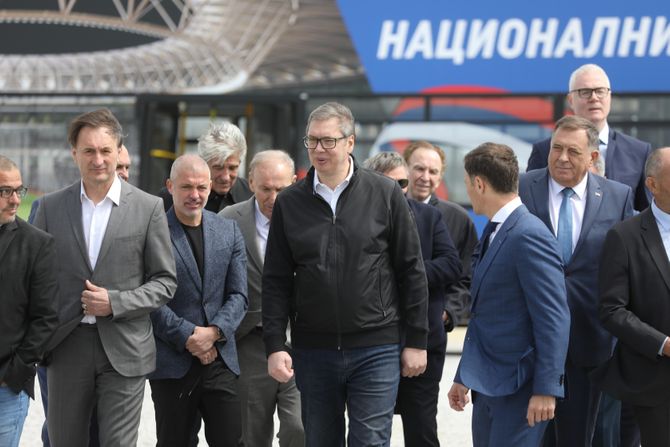 Aleksandar Vučić, Nacionalni stadion