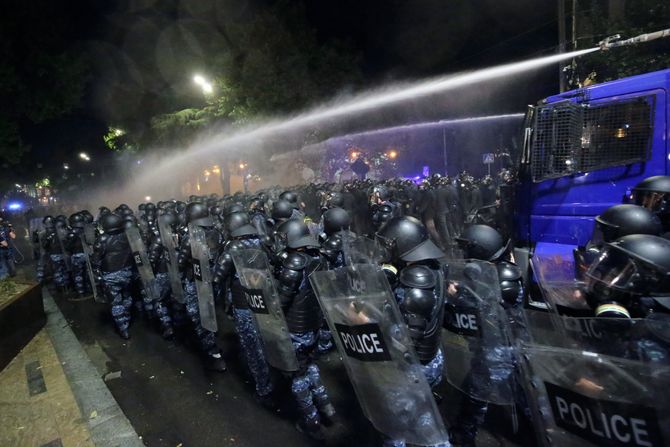 Protesti u Tbilisiju, Gruzija