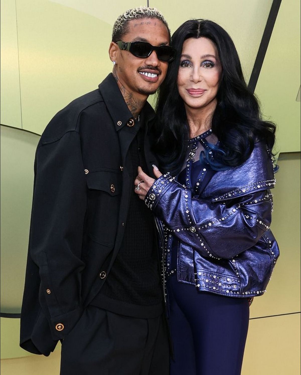 UDAJE SE DIVA U 80. GODINI: 40 godina mlađi dečko pristao na svadbu!