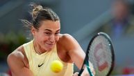 Atomski tenis dve dame: Sabalenka se izvukla iz nemoguće pozicije i zakazala reprizu finala iz 2023.